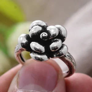 Flower ring