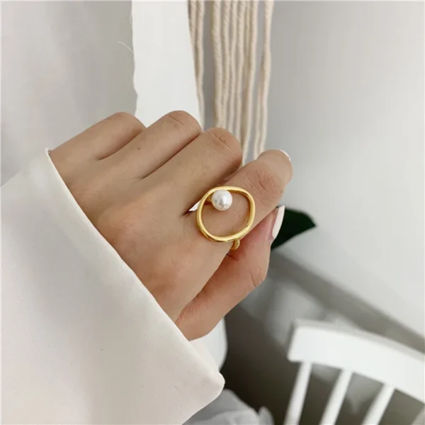 Pearl ring Yellow Gold Color with Irregular Circle - Image 2