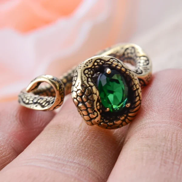 New Style Vintage Snake ring Green Crystal Silver - Image 3