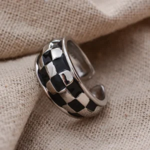 Chess ring