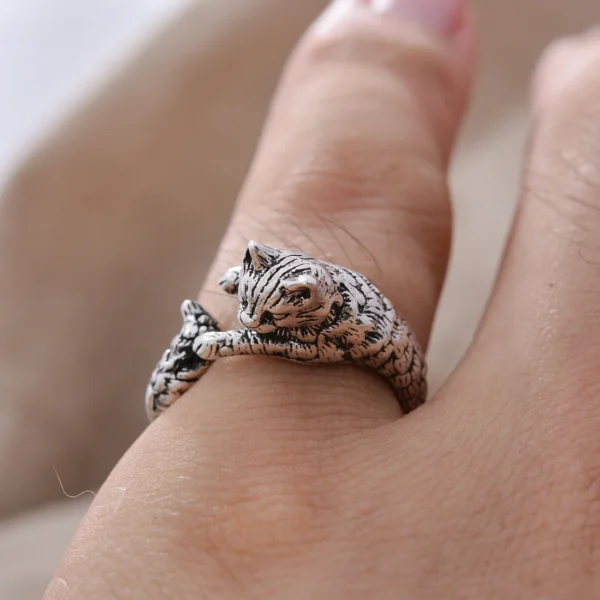 Cat Ring for Pet Lovers luxury decor - Image 6