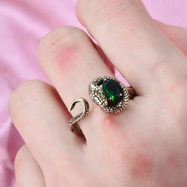 New Style Vintage Snake ring Green Crystal Silver - Image 2