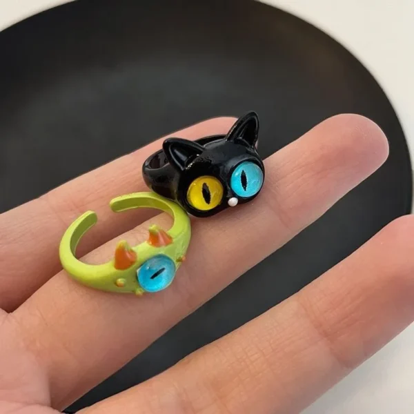 Cat ring